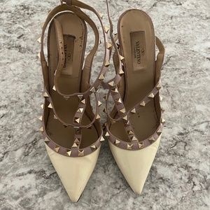 NUDE VALENTINO ROCKSTUD HEELS SIZE 38